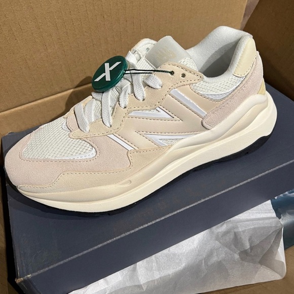 New Balance 57/40 Sea Salt Calm Taupe - Picture 2 of 3